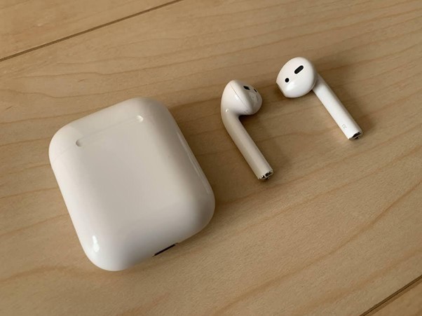 ワイヤレスイヤホン（AirPods）