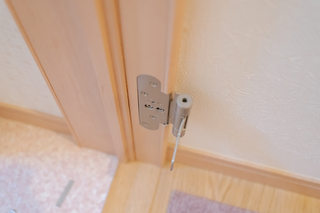 玄関ドアの塗装にかかる費用は平均いくら 費用相場と注意点を徹底解説